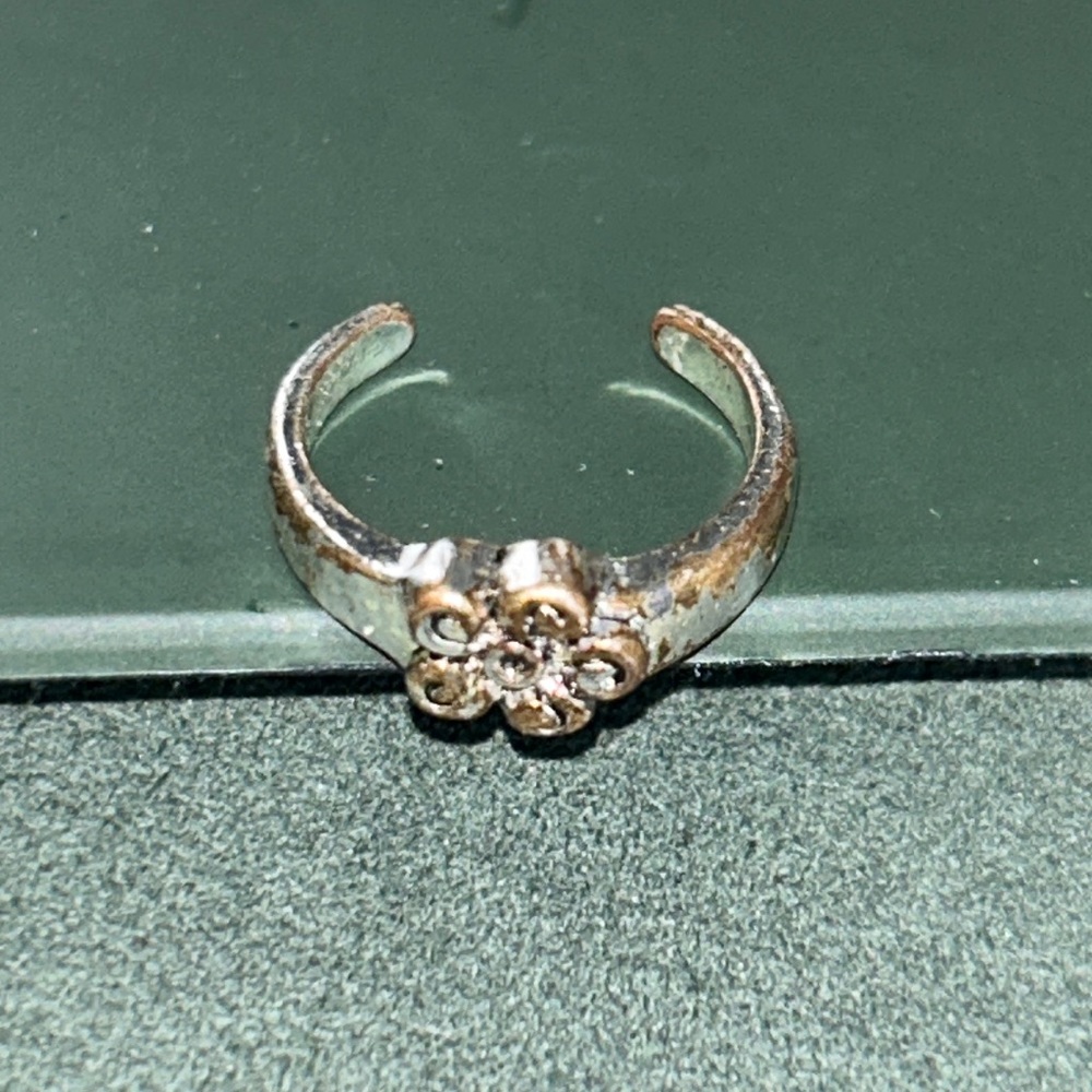🇺🇸Vintage distressed open toe ring